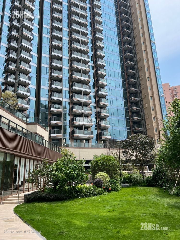 Gold Coast Bay Rental 1 Bedroom , 1 Bathroom 301 ft²