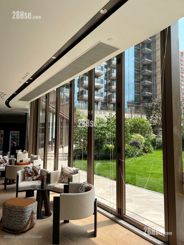 Gold Coast Bay Rental 1 Bedroom , 1 Bathroom 301 ft²