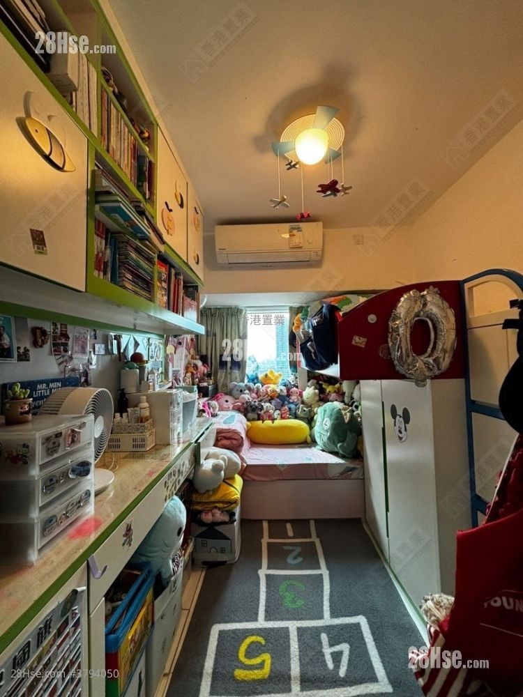 泓景台 售盘 2 房 , 2 浴室 665 平方尺