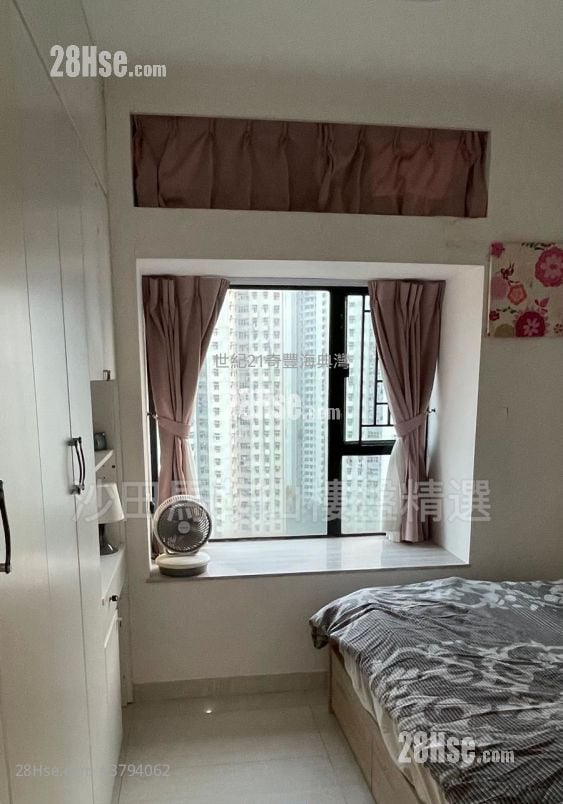 Villa Athena Sell 3 Bedrooms , 2 Bathrooms 727 ft²