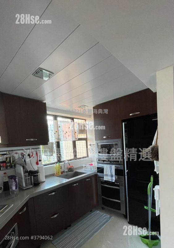 Villa Athena Sell 3 Bedrooms , 2 Bathrooms 727 ft²