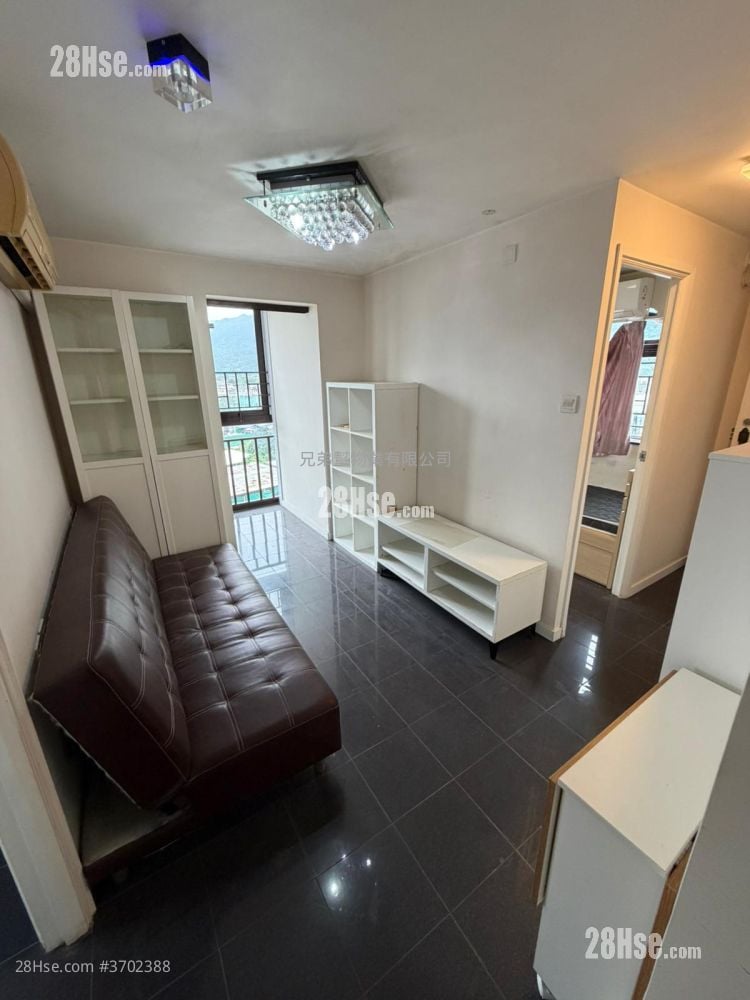 Tai Wo Village Sell 4 Bedrooms , 2 Bathrooms