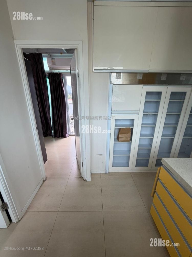 Tai Wo Village Sell 4 Bedrooms , 2 Bathrooms