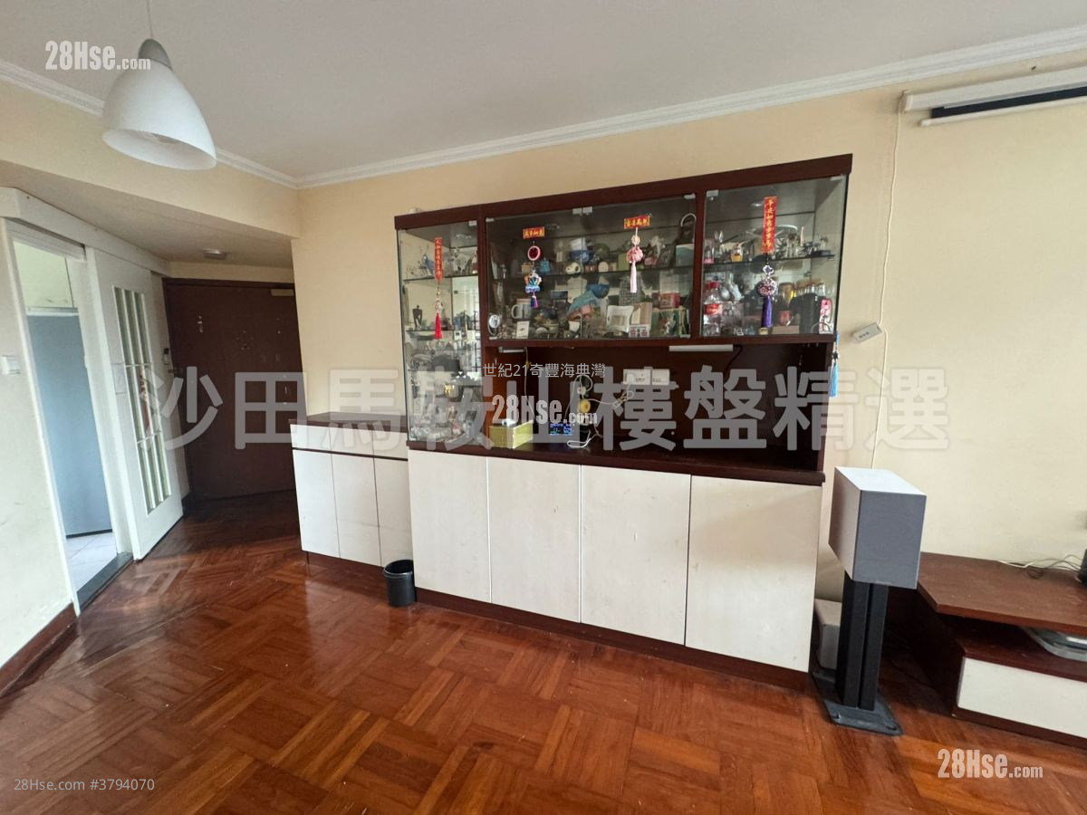 Villa Athena Sell 3 Bedrooms , 2 Bathrooms 727 ft²