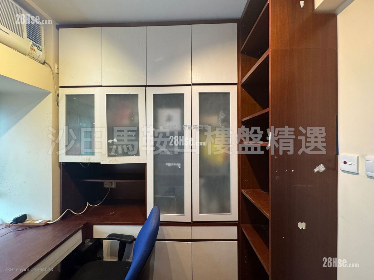 Villa Athena Sell 3 Bedrooms , 2 Bathrooms 727 ft²