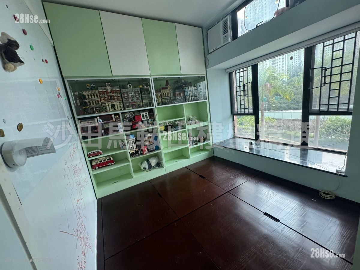 Villa Athena Sell 3 Bedrooms , 2 Bathrooms 727 ft²