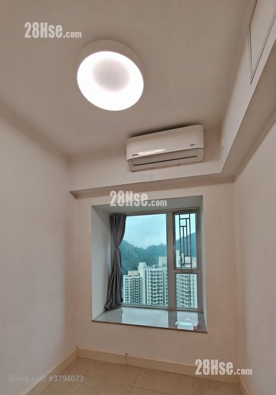 Metro Town Rental 2 Bedrooms , 1 Bathroom 492 ft²