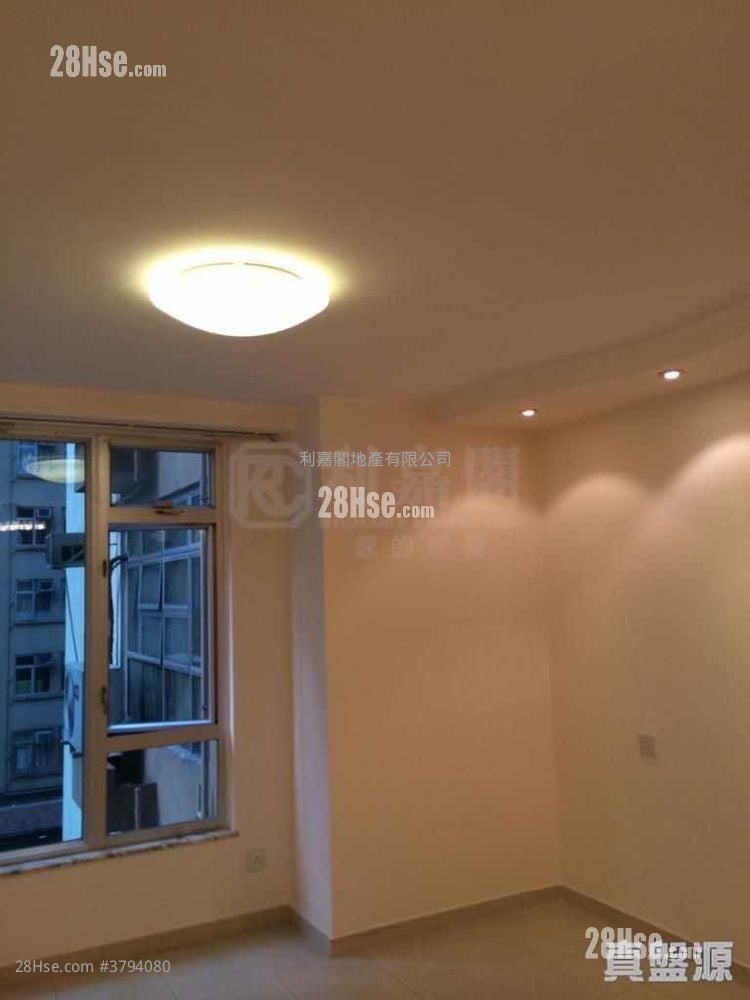 Mei Foo Sun Chuen Sell 3 Bedrooms , 2 Bathrooms 870 ft²