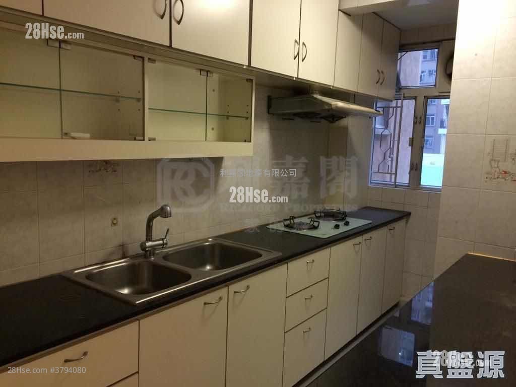 Mei Foo Sun Chuen Sell 3 Bedrooms , 2 Bathrooms 870 ft²