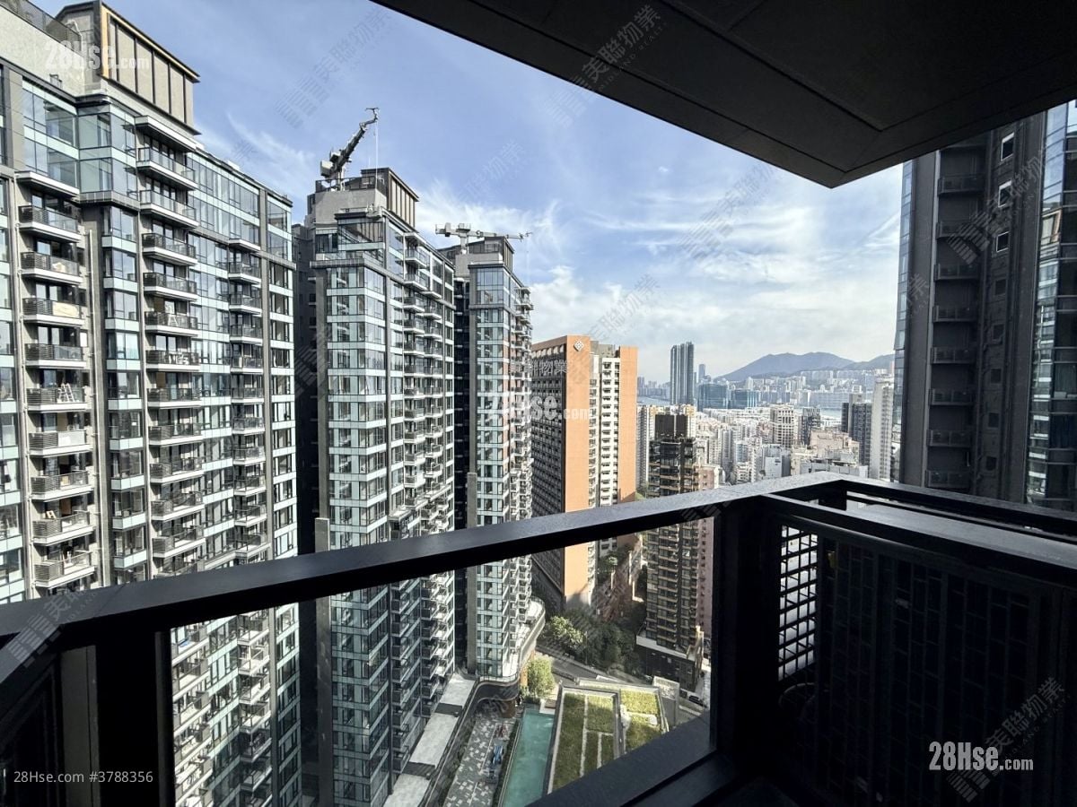 Onmantin Rental 3 Bedrooms , 2 Bathrooms 760 ft²