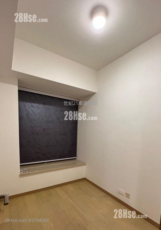 Grand Austin Sell 3 Bedrooms , 2 Bathrooms 900 ft²