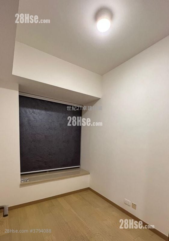 Grand Austin Sell 3 Bedrooms , 2 Bathrooms 900 ft²