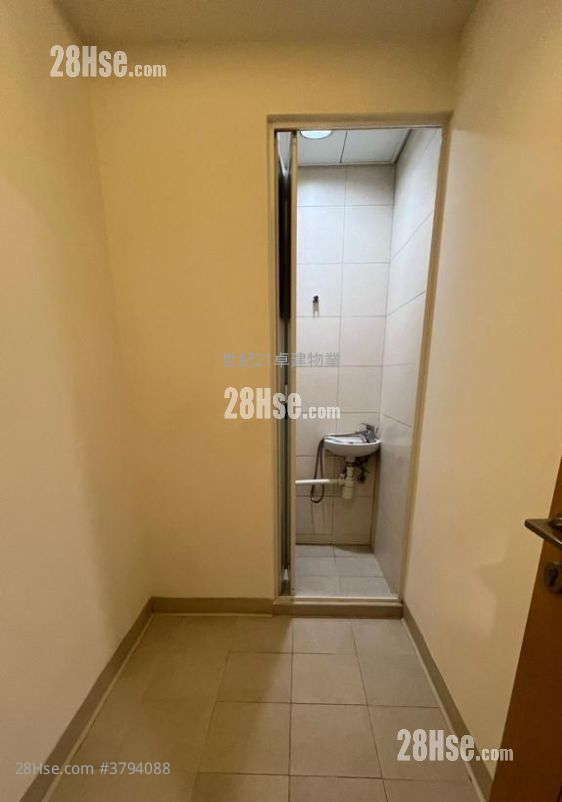 Grand Austin Sell 3 Bedrooms , 2 Bathrooms 900 ft²