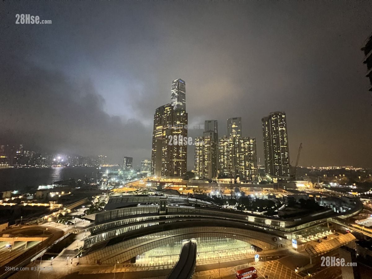 Grand Austin Sell 3 Bedrooms , 2 Bathrooms 900 ft²