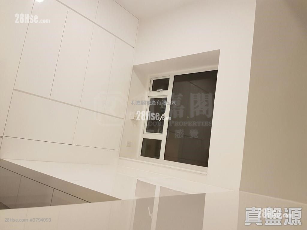 华景山庄 售盘 1 房 , 1 浴室 364 平方尺