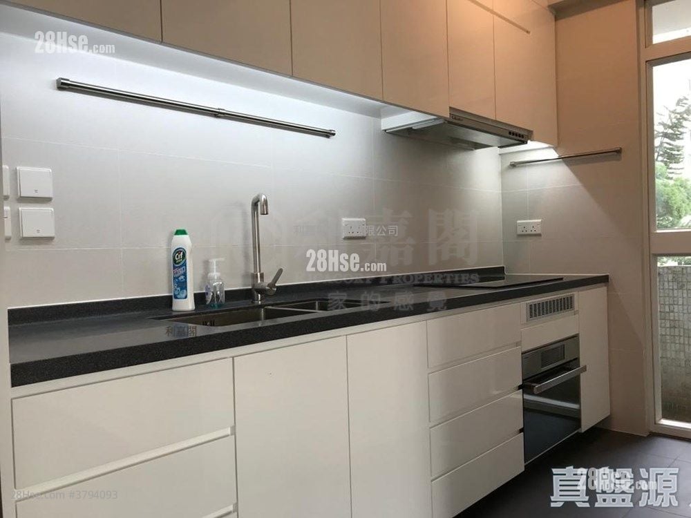 华景山庄 售盘 1 房 , 1 浴室 364 平方尺