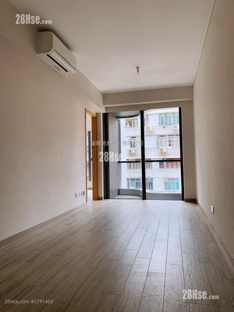 Arbour Rental 2 Bedrooms , 1 Bathroom 511 ft²