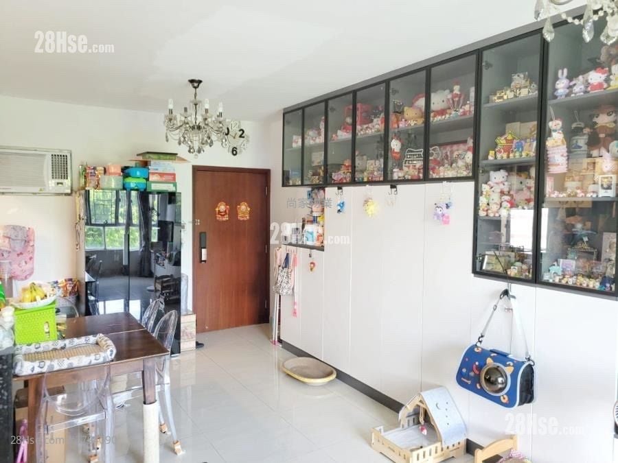 Osmanthus Garden Sell 3 Bedrooms 684 ft²