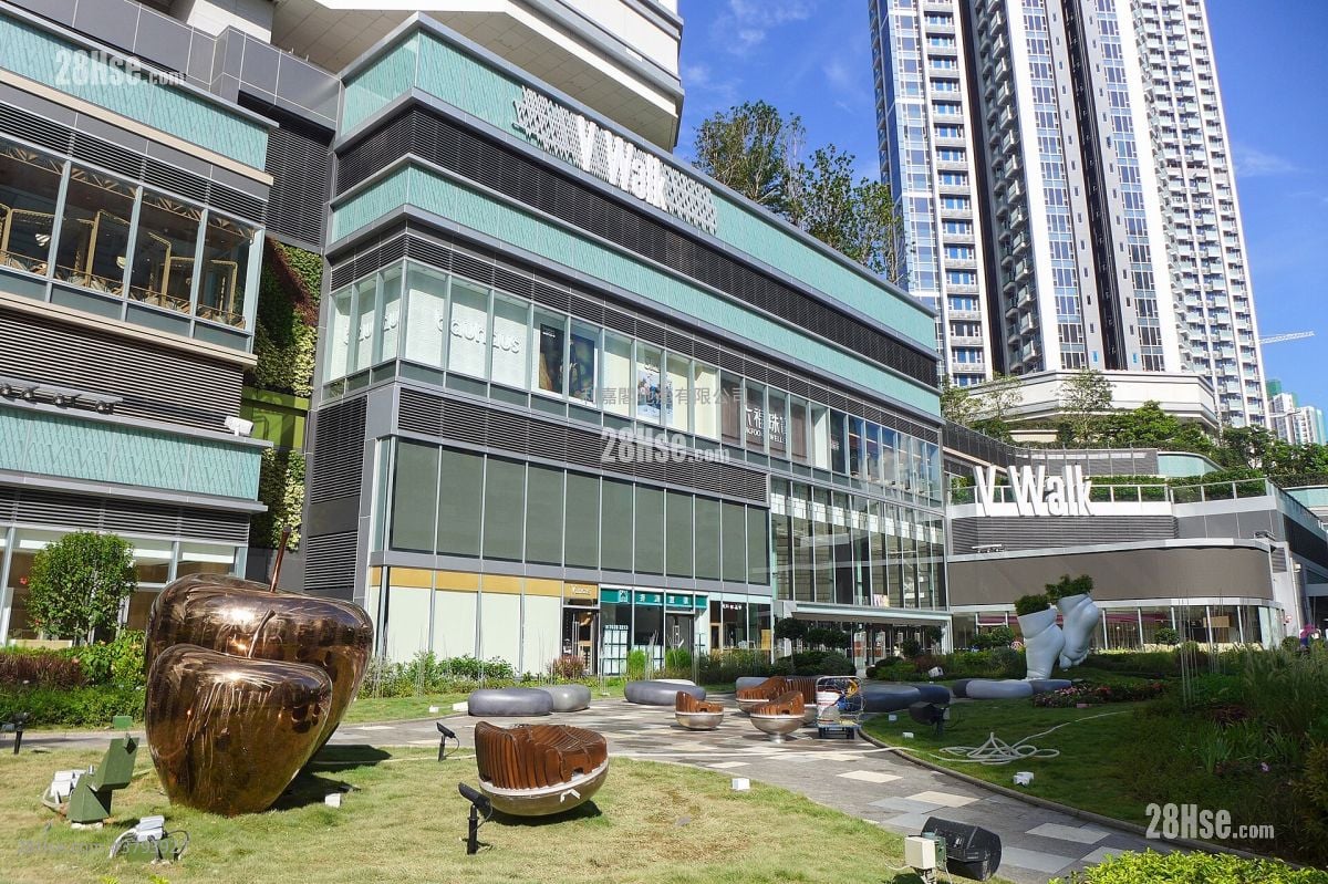 Cullinan West Sell 4 Bedrooms , 3 Bathrooms 1,327 ft²