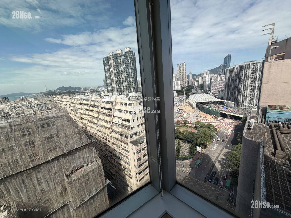 Boss Commercial Centre Sell 1 Bedroom