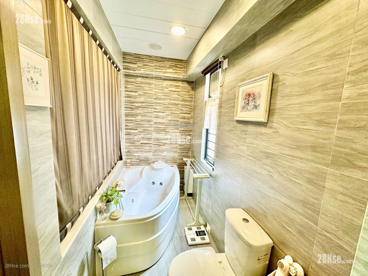 玮珊园 售盘 4 房 , 2 浴室 808 平方尺