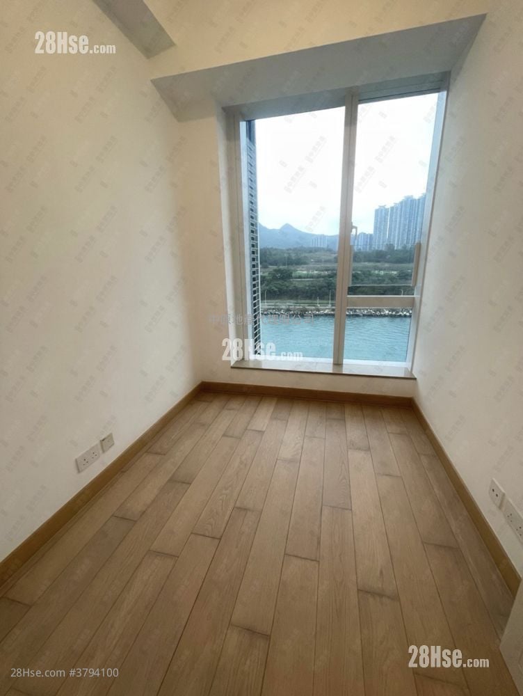 Monterey Sell 3 Bedrooms , 2 Bathrooms 840 ft²