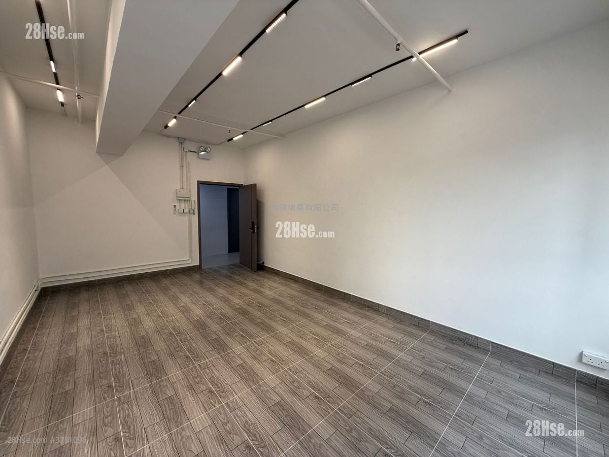 Tak Wing Industrial Building Rental 263 ft²