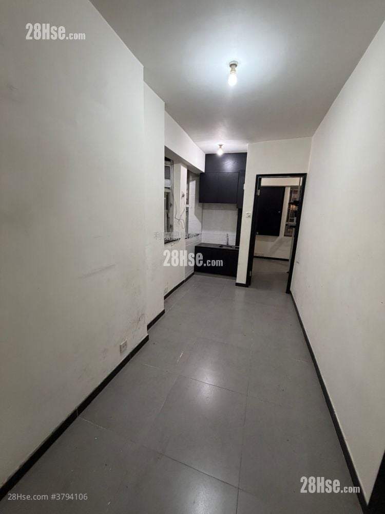 Wing Ning Building Sell 1 Bedroom , 1 Bathroom 239 ft²