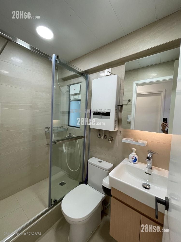 Shaukeiwan Plaza Rental 2 Bedrooms 344 ft²