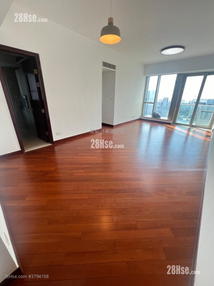 The Coronation Sell 3 Bedrooms , 2 Bathrooms 958 ft²