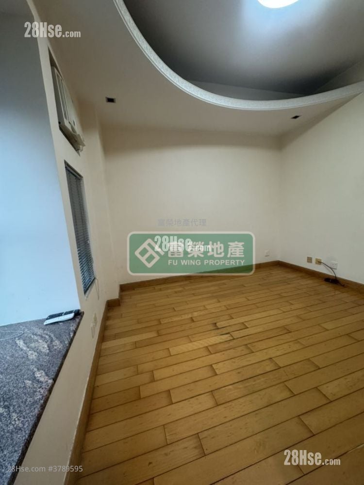 Garden Heights Sell Studio , 1 Bathroom 168 ft²