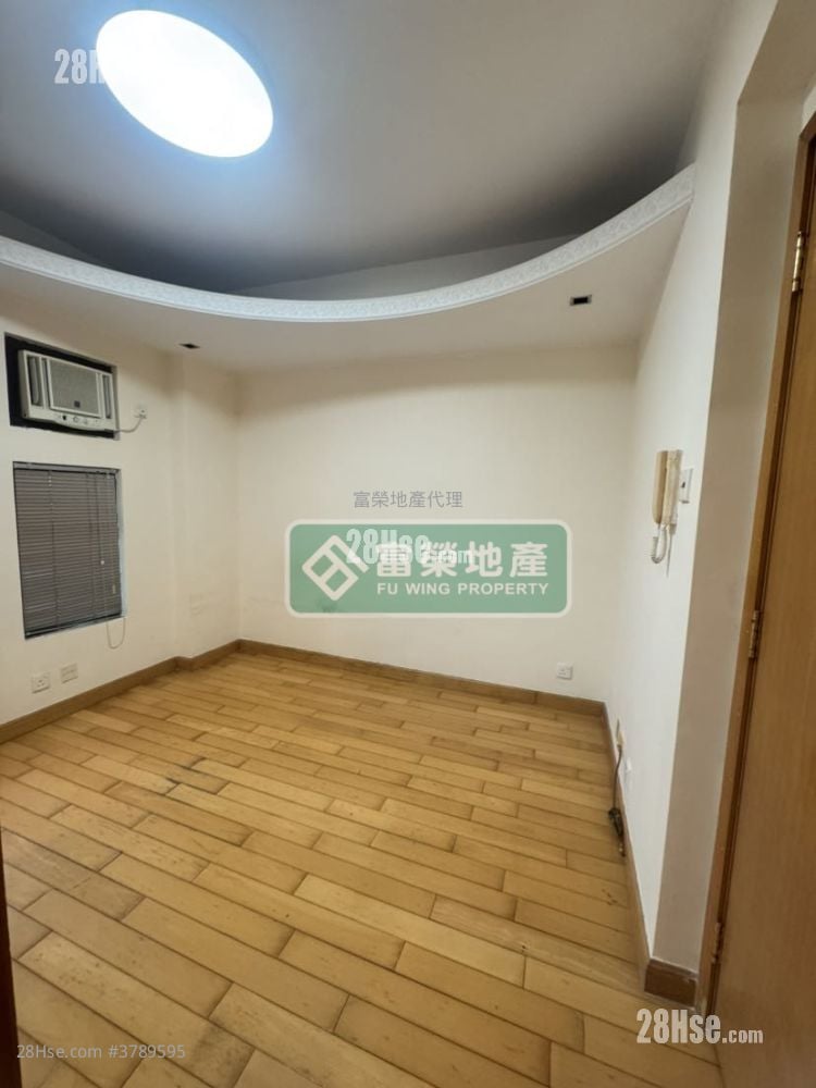 Garden Heights Sell Studio , 1 Bathroom 168 ft²