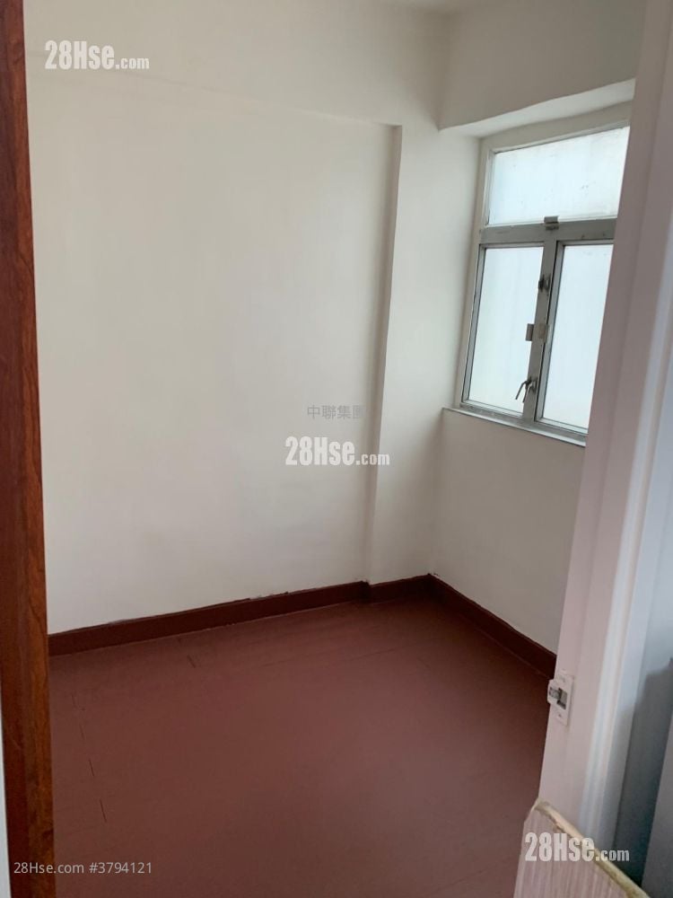 Chinese Mansion Sell 2 Bedrooms , 1 Bathroom 263 ft²