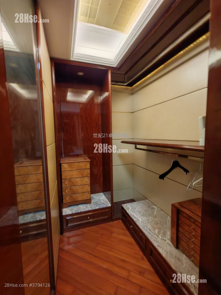 The Coronation Sell 4 Bedrooms , 2 Bathrooms 1,149 ft²