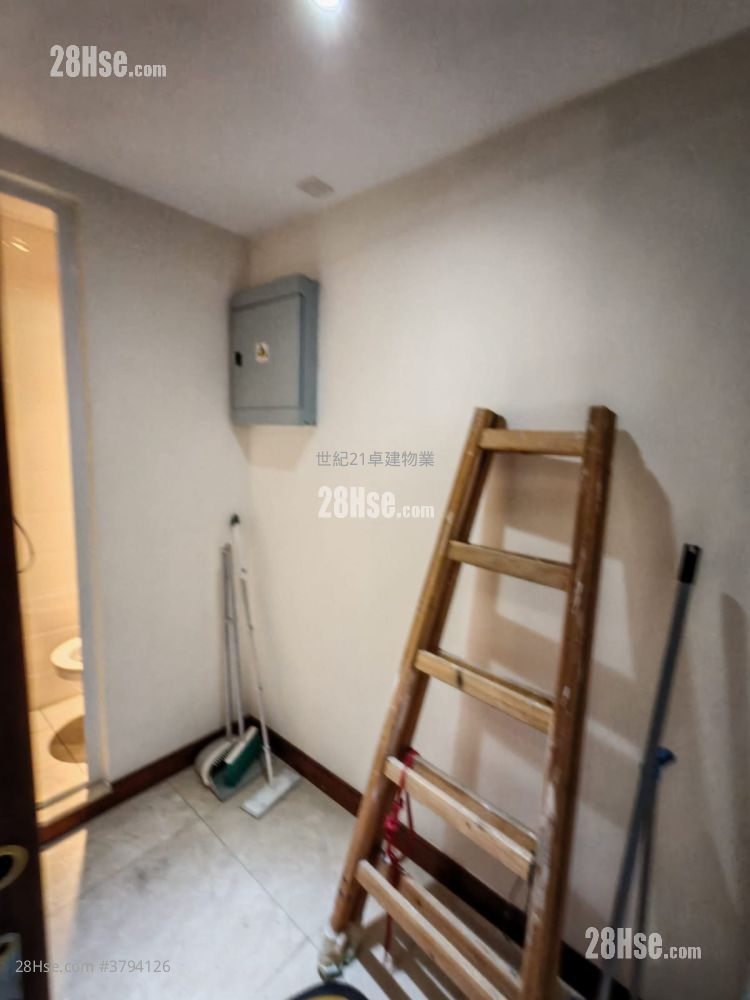 The Coronation Sell 4 Bedrooms , 2 Bathrooms 1,149 ft²