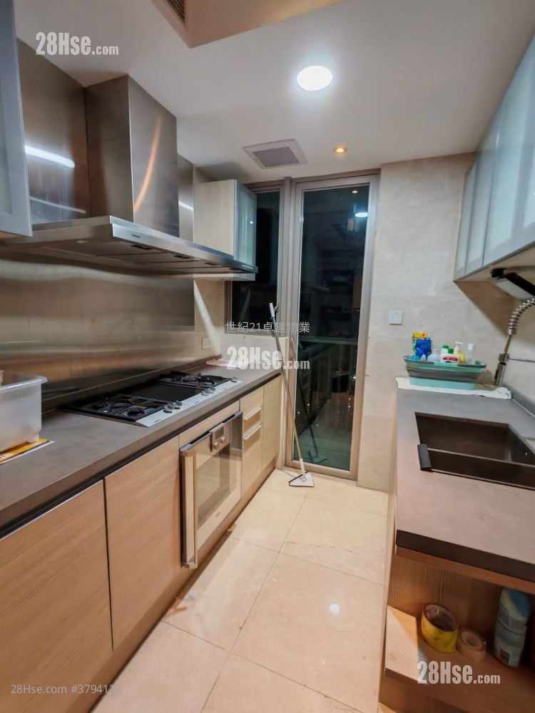 The Coronation Sell 4 Bedrooms , 2 Bathrooms 1,149 ft²