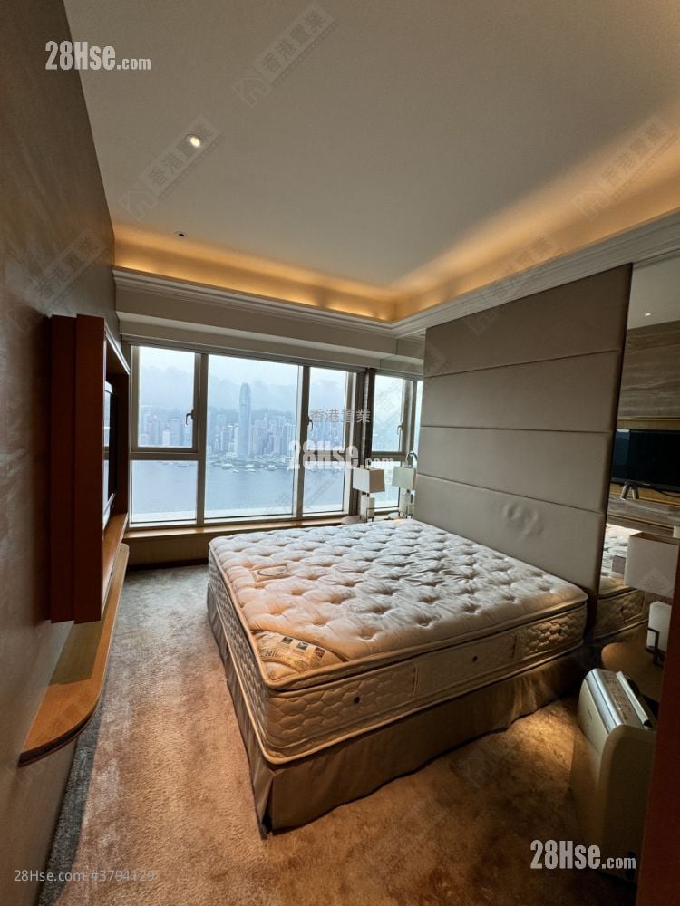 The Harbourside Sell 4 Bedrooms 1,713 ft²