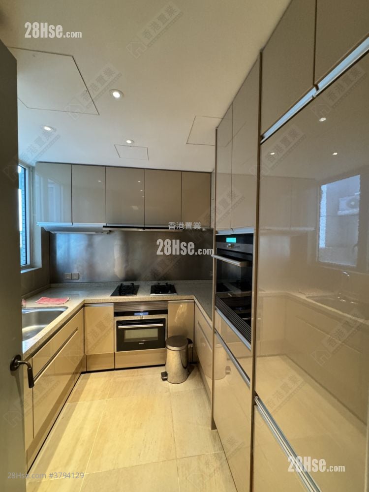 The Harbourside Sell 4 Bedrooms 1,713 ft²