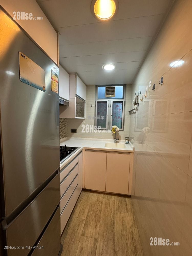 The Pacifica Sell 2 Bedrooms , 1 Bathroom 447 ft²