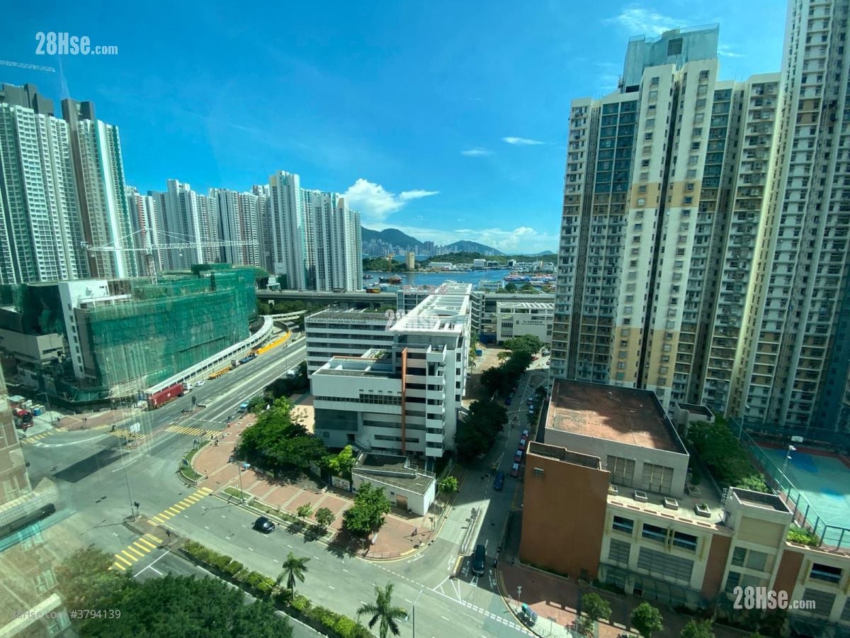 Aquamarine Sell 2 Bedrooms , 1 Bathroom 502 ft²