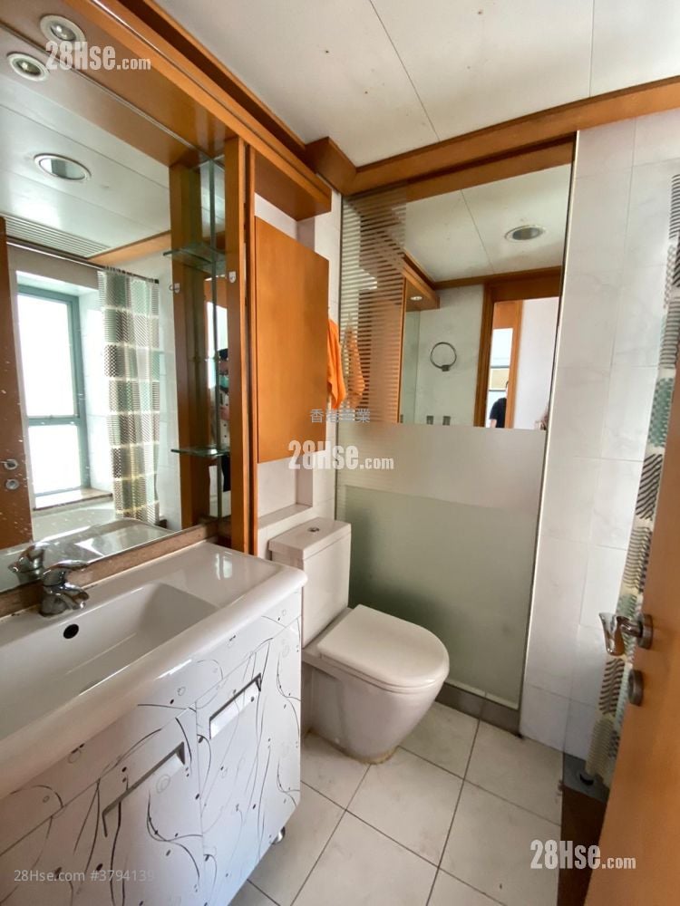 Aquamarine Sell 2 Bedrooms , 1 Bathroom 502 ft²