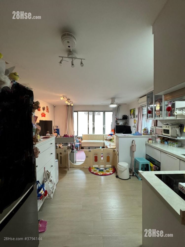 村屋 售盘 2 房 , 1 浴室 500 平方尺