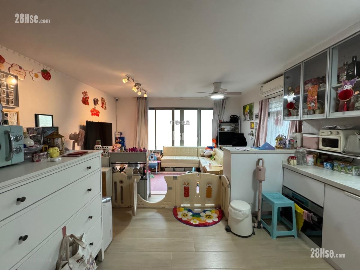 村屋 售盘 2 房 , 1 浴室 500 平方尺