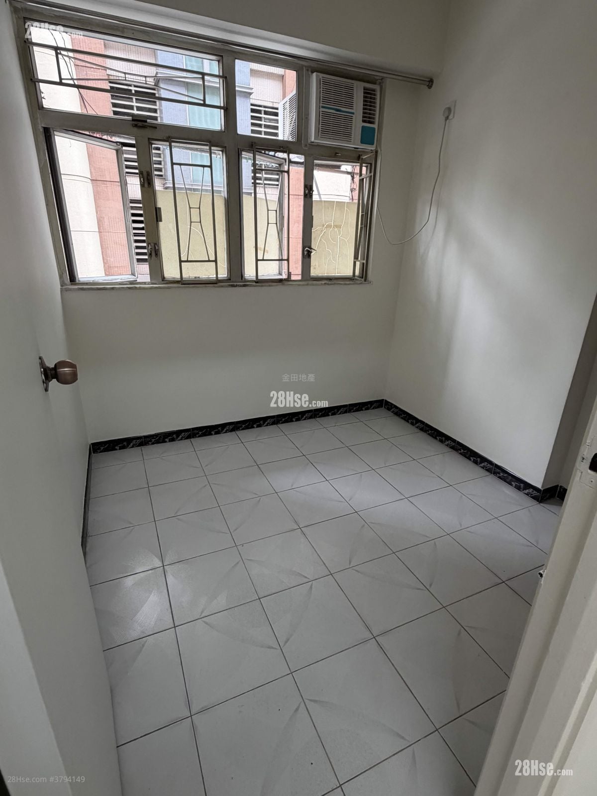 Kan Tong Building Rental 2 Bedrooms , 1 Bathroom 347 ft²
