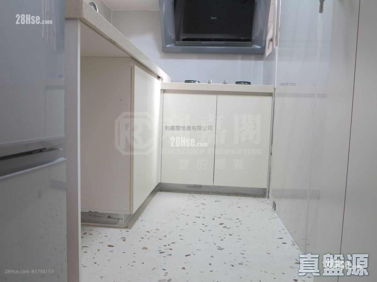 太湖花园 售盘 2 房 355 平方尺