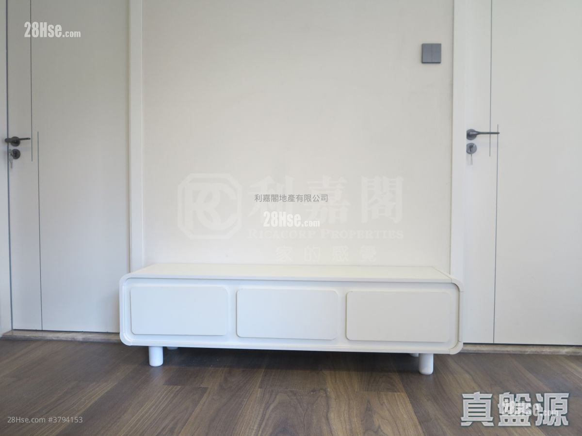 太湖花园 售盘 2 房 355 平方尺