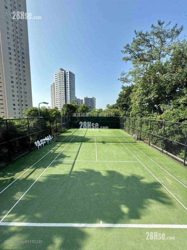 Broadwood Park Rental 3 Bedrooms , 3 Bathrooms 2,451 ft²