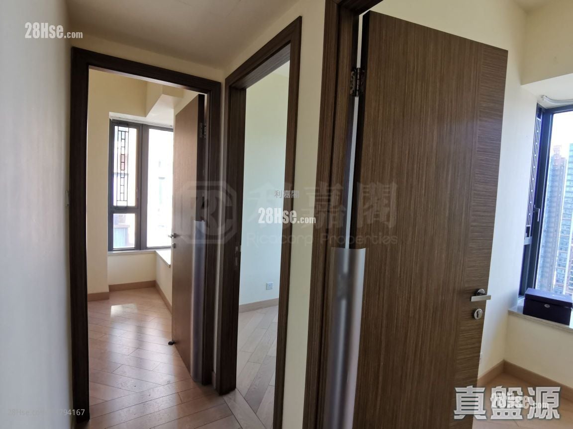 Grand Yoho Sell 1 Bedroom 413 ft²