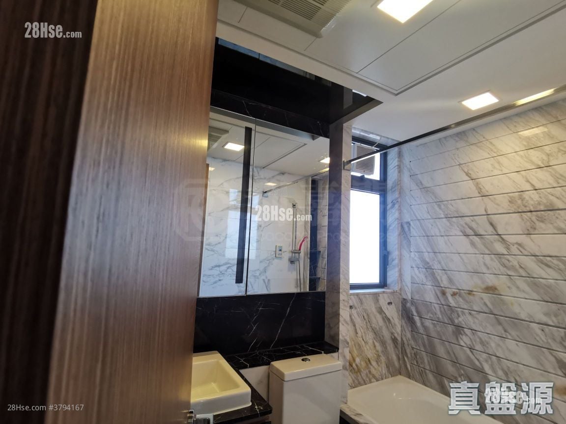 Grand Yoho Sell 1 Bedroom 413 ft²