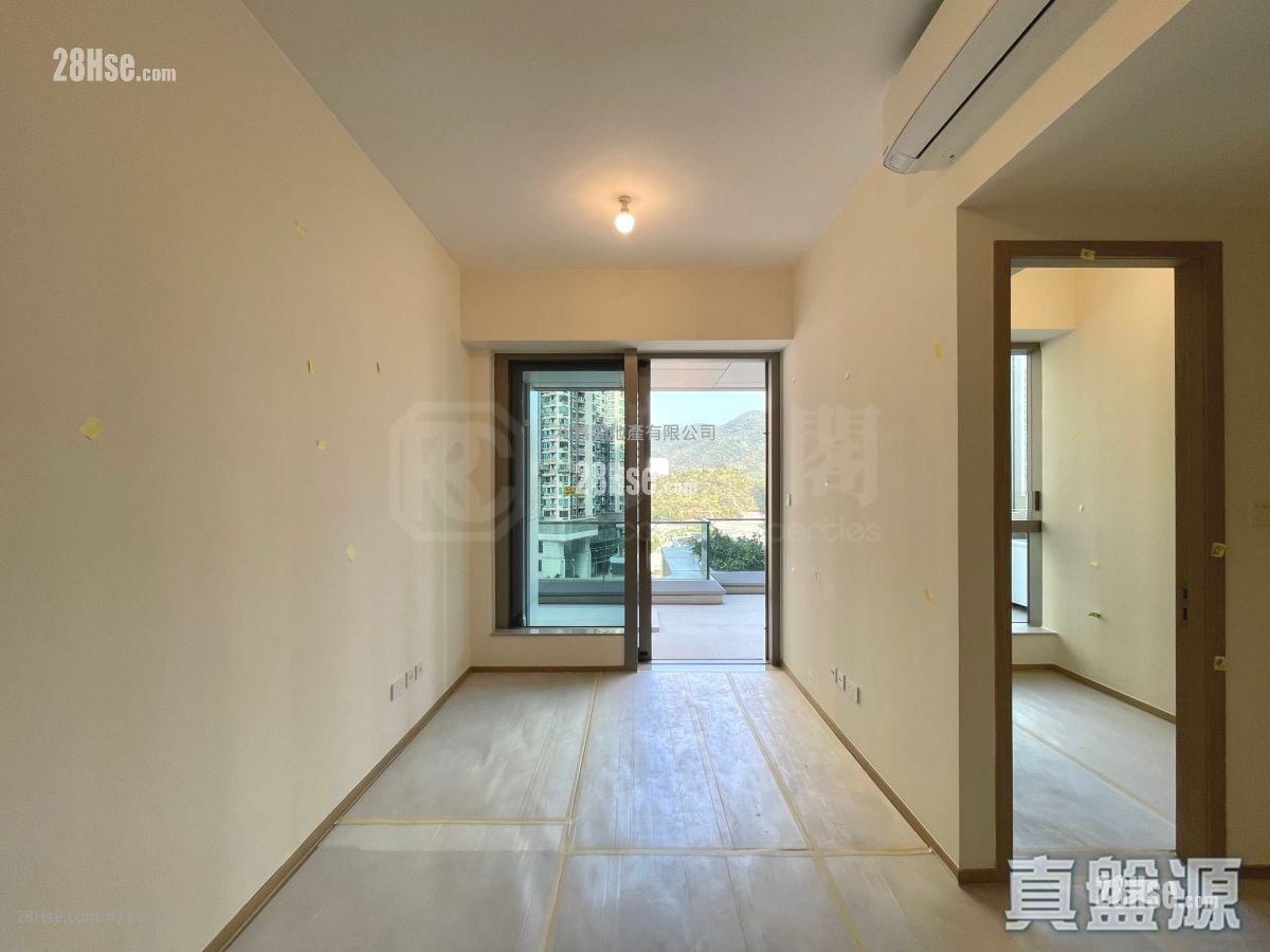 Villa Garda I Rental 2 Bedrooms , 1 Bathroom 417 ft²